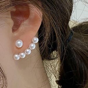 Retro boutique rear hanging pearl earrings